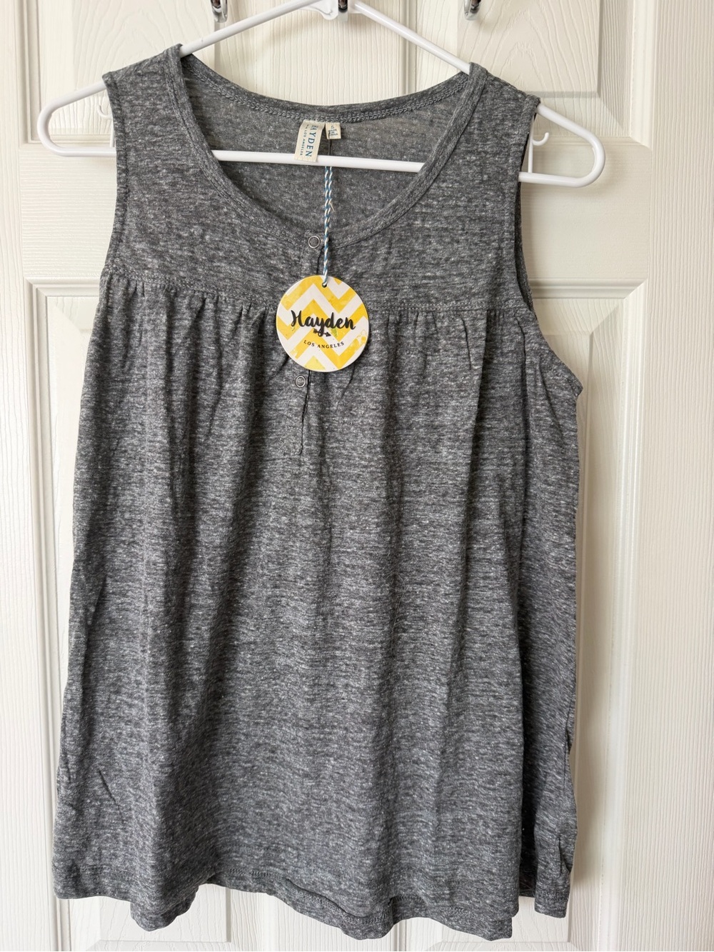 Gray Sleeveless Gathered Tank Top